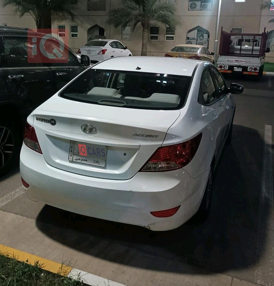 هیوندای ئەکسنت